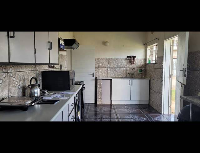 3 BEDROOM HOUSE FOR SALE IN FLORENTIA